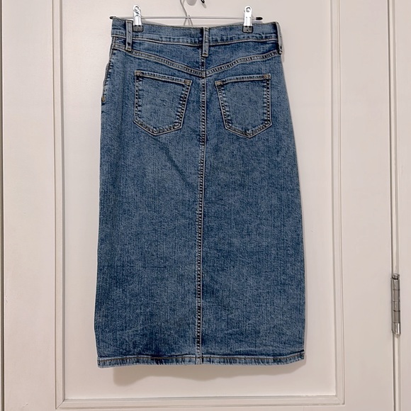 Banana Republic Denim Skirt - Picture 5 of 6